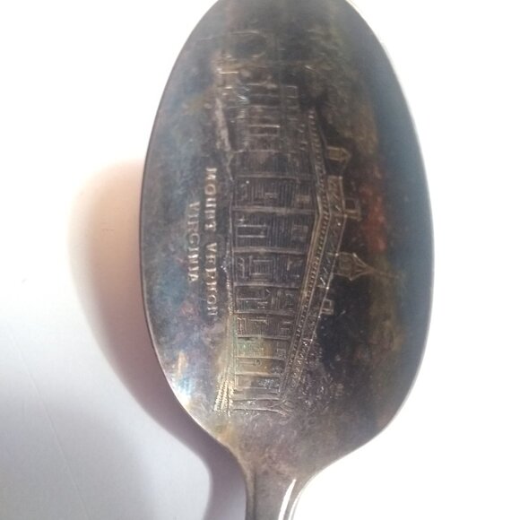 Vintage Souvenir Spoon - featuring Washington's Mt. Vernon Mansion - Picture 13 of 16